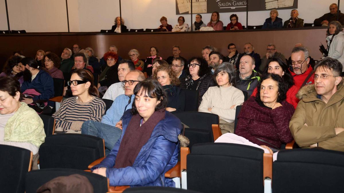 Una proyección en el Salón García.