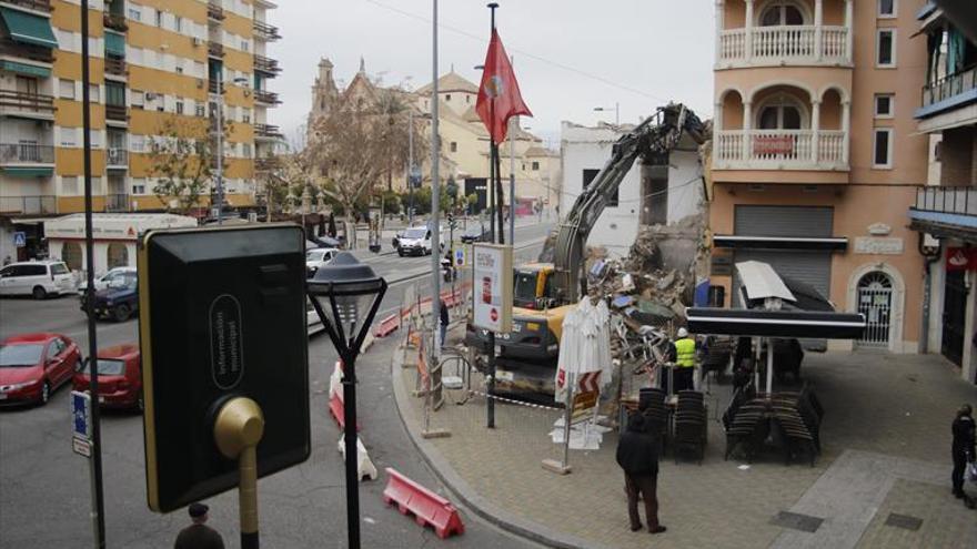 Comienzan los derribos para eliminar el ‘tapón’ de la avenida de Barcelona