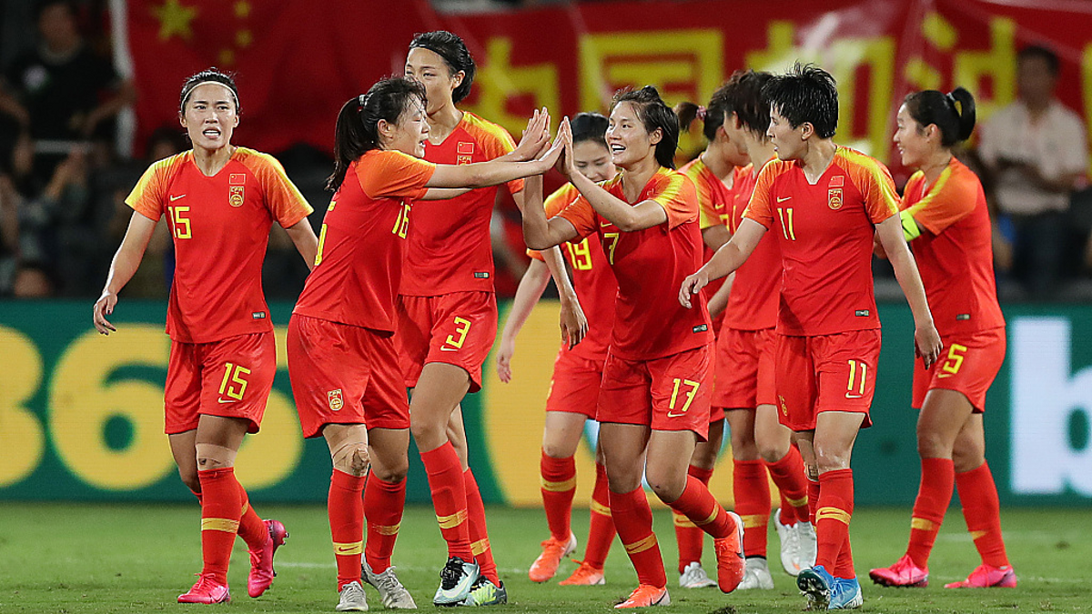 Las jugadoras de China celebran el gol durante un partido clasificatorio.