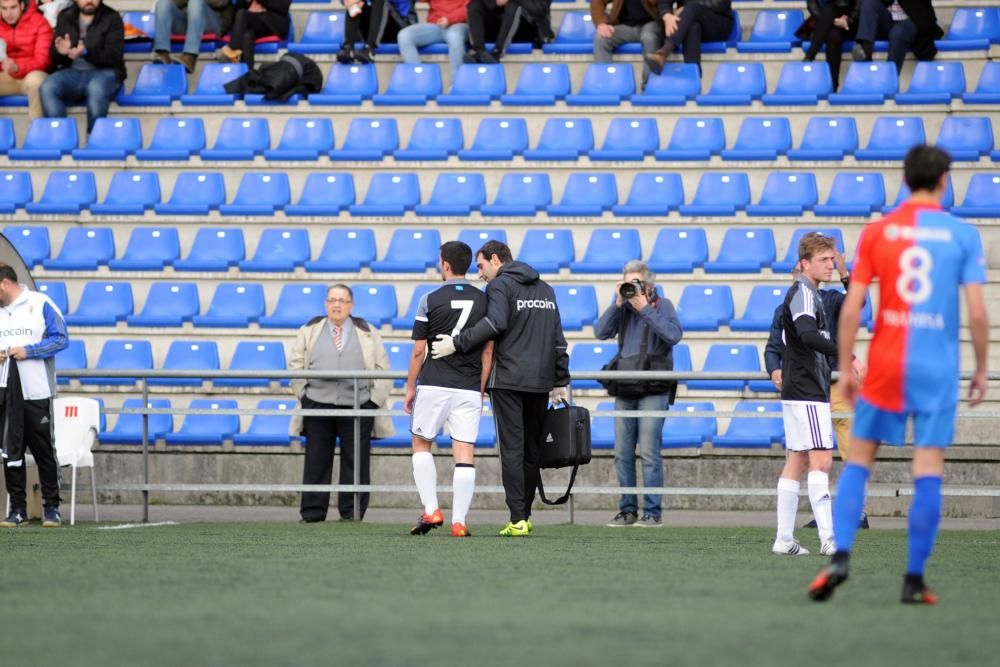 El partido entre el Langreo y el Oviedo B, en imágenes