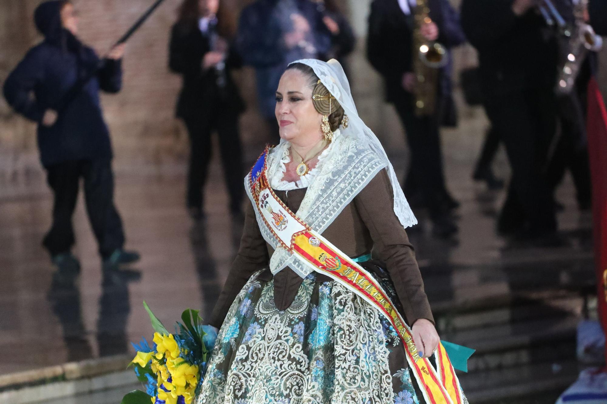 Búscate en el primer día de ofrenda por la calle de la Paz (entre las 19:00 a las 20:00 horas)