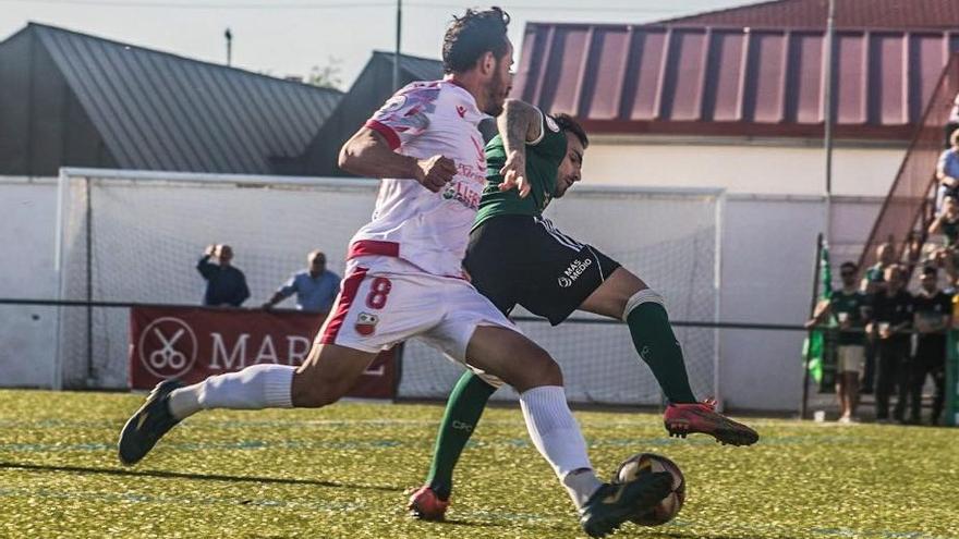 Mario Tomé, del Llerenense, en el último partido ante el Cacereño.