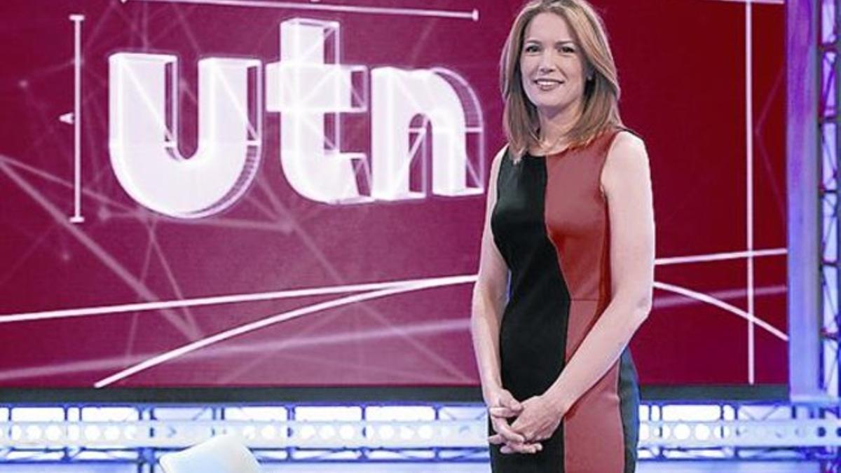 TEma de portada SILVIA INTXAURRONDOLa periodista vasca ha vuelto a la tele para presentar el renovado programa de actualidad 'Un tiempo nuevo', ahora en la cadena Cuatro