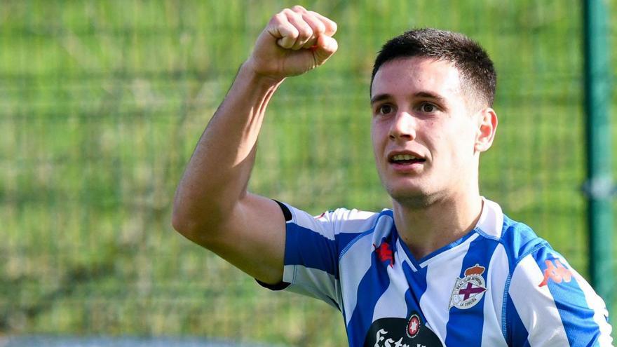 Mario Nájera celebra su gol al Marino el pasado fin de semana. |  // CASTELEIRO/ROLLER AGENCIA