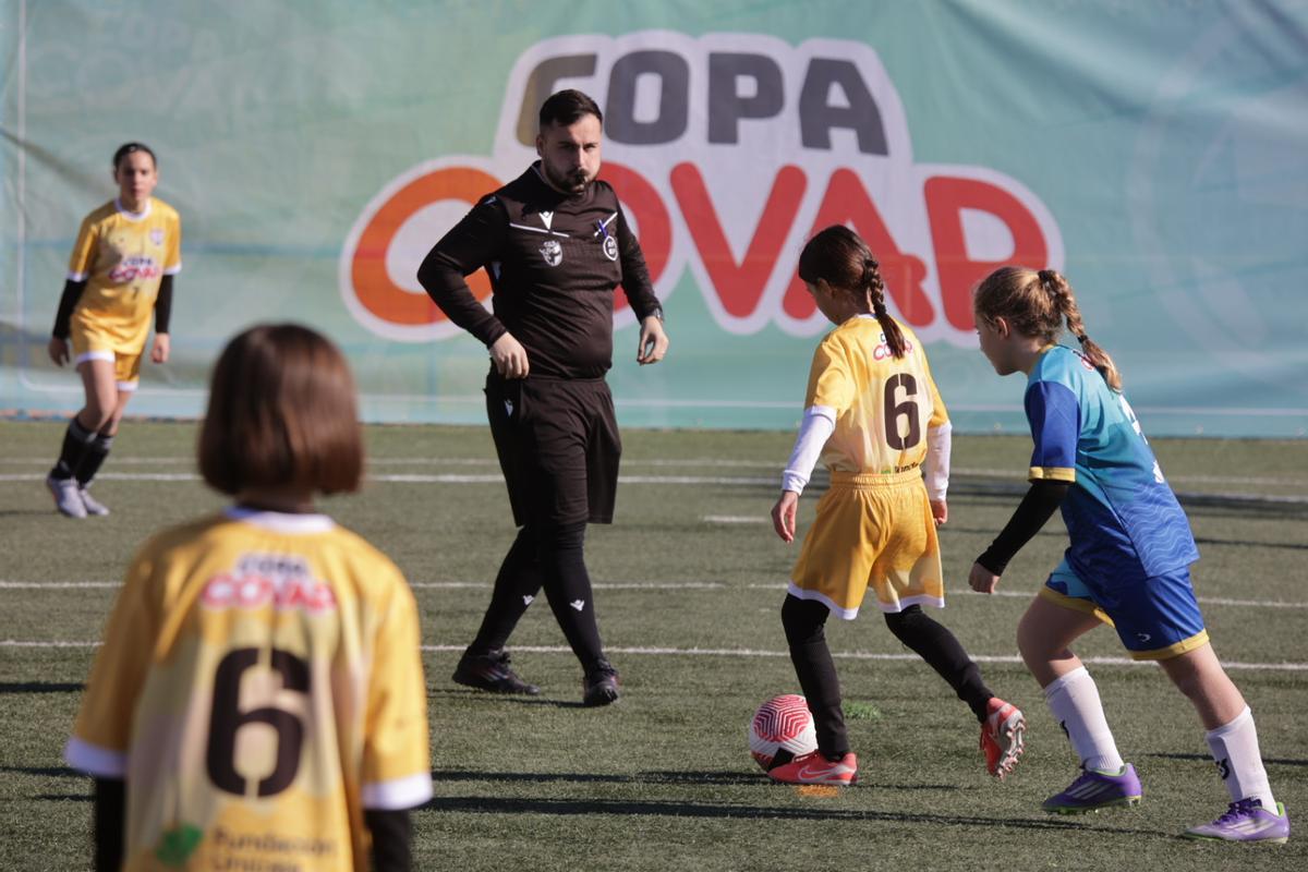 Uno de los partidos disputados durante la Copa COVAP.