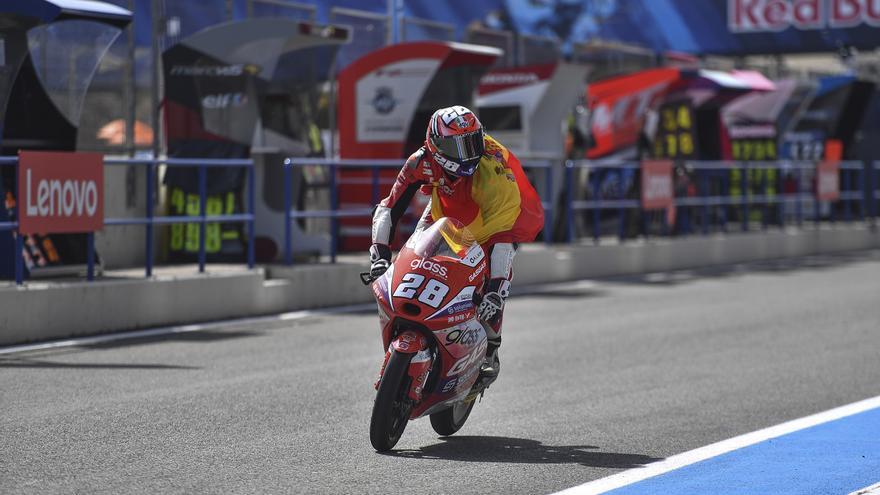 Izan Guevara, ganador de Moto3 en el circuito de Montmeló