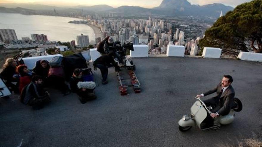 Foto tomada durante el rodaje en Benidorm.