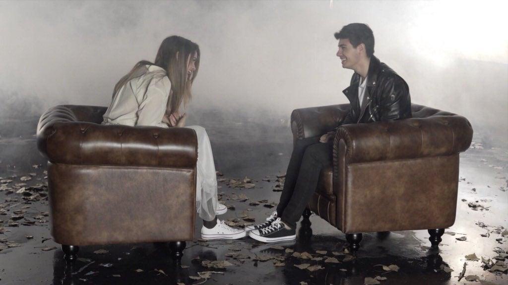 Amaia y Alfred en el rodaje de 'Tu canción'