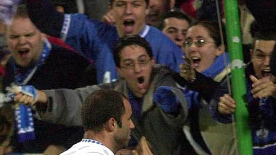 Aldeondo celebra un gol ante el Marino.