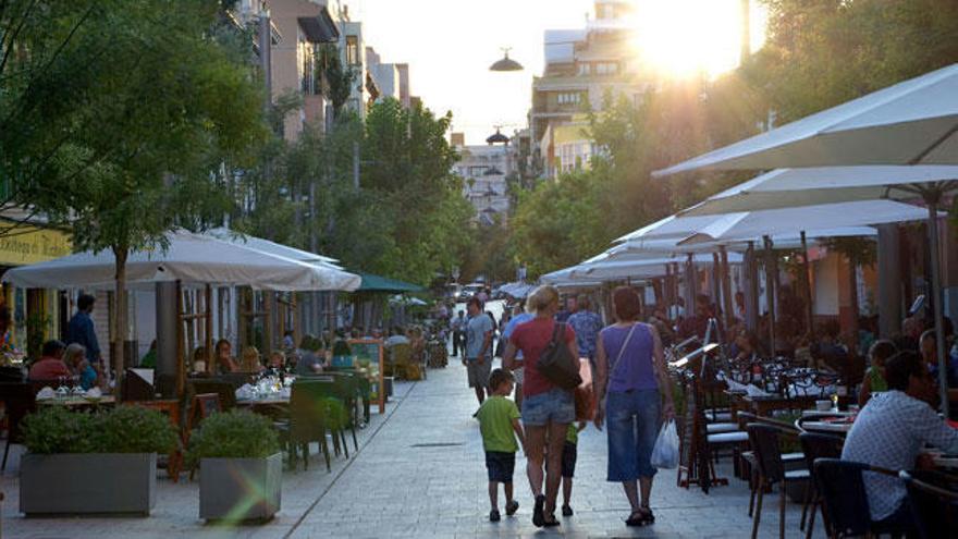 Moratorium für Straßencafés in Santa Catalina