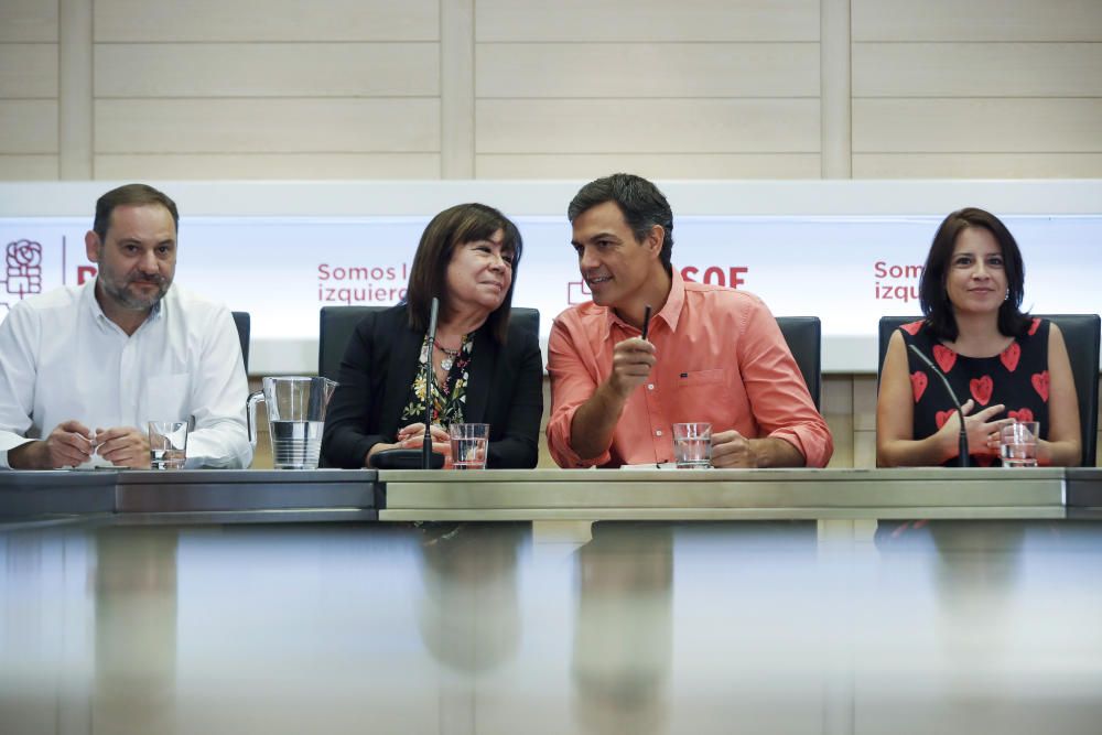 Reunión de la Comisión Permanente del PSOE, en agosto de 2017.