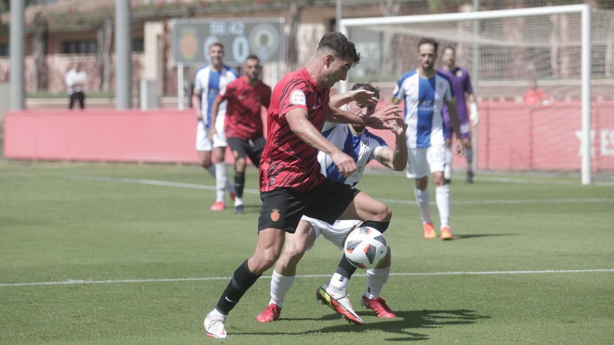 Tovar, del Mallorca B, en el partido de la primera jornada ante el Hércules
