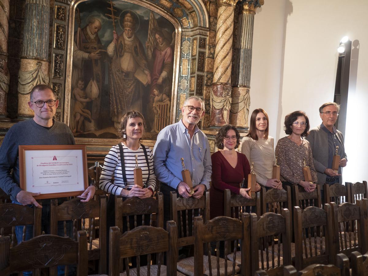 Los ganadores de los Premis Literaris Ciutat d'Alzira.