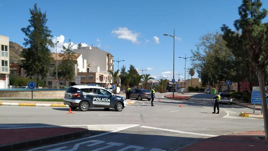 Control de la Policía Local de Alhama de Murcia.