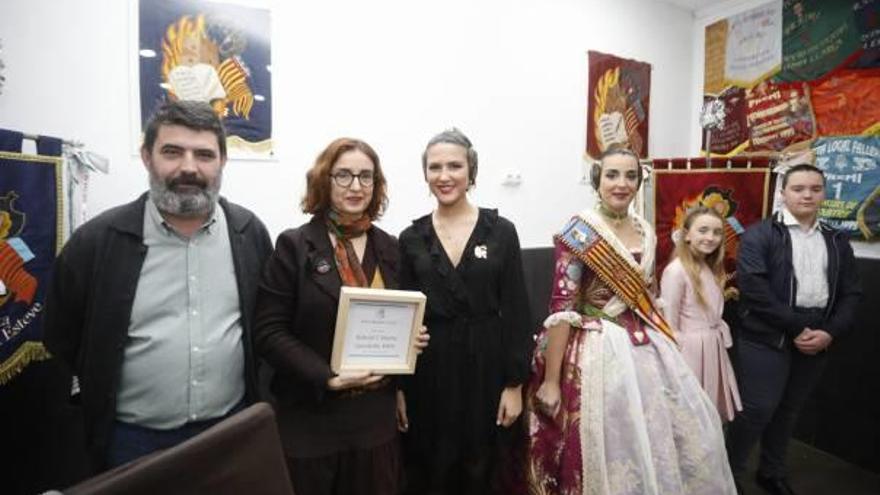 Entrega del premio Botafocs de la comisión Cronista a Levante-EMV Horta, el viernes.