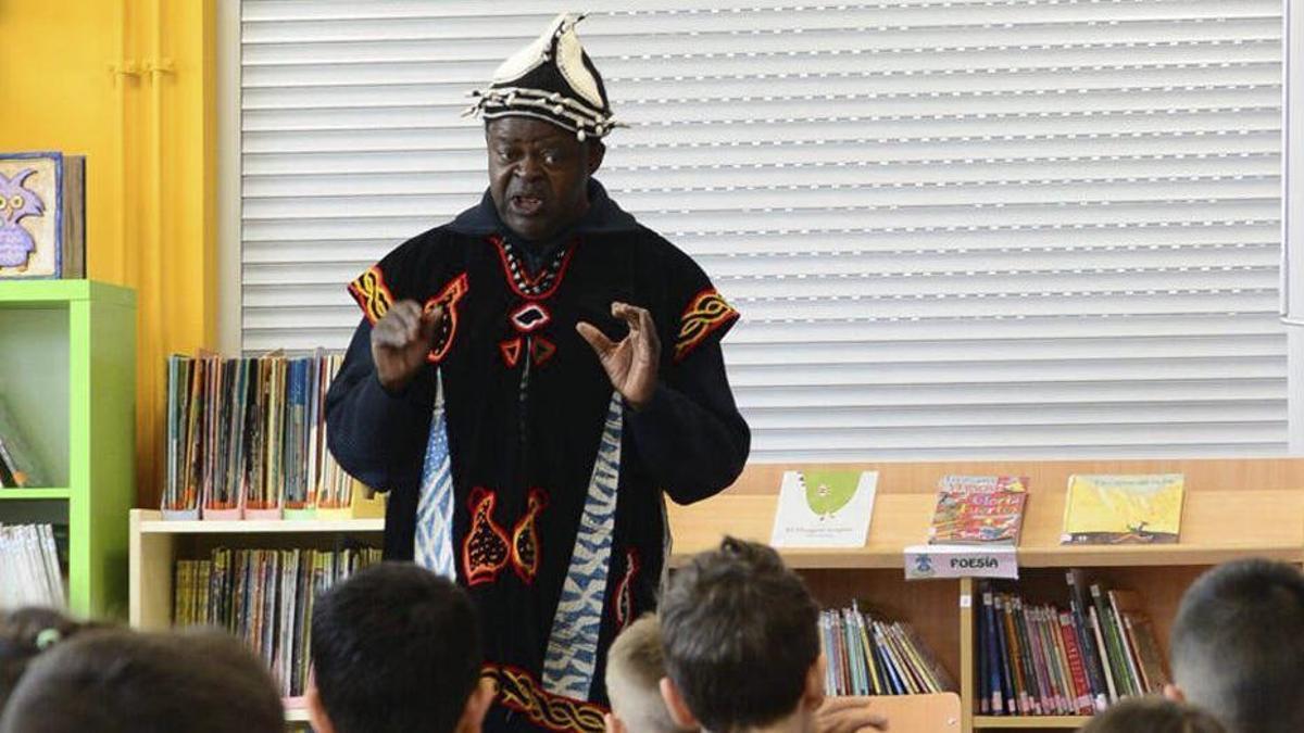Boniface Ofogo, narrador de Camerún: «África es la reserva espiritual de la humanidad»