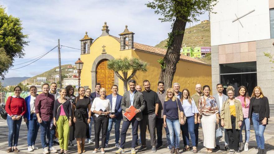 El PSOE registra una candidatura que «es el reflejo de la sociedad actual»