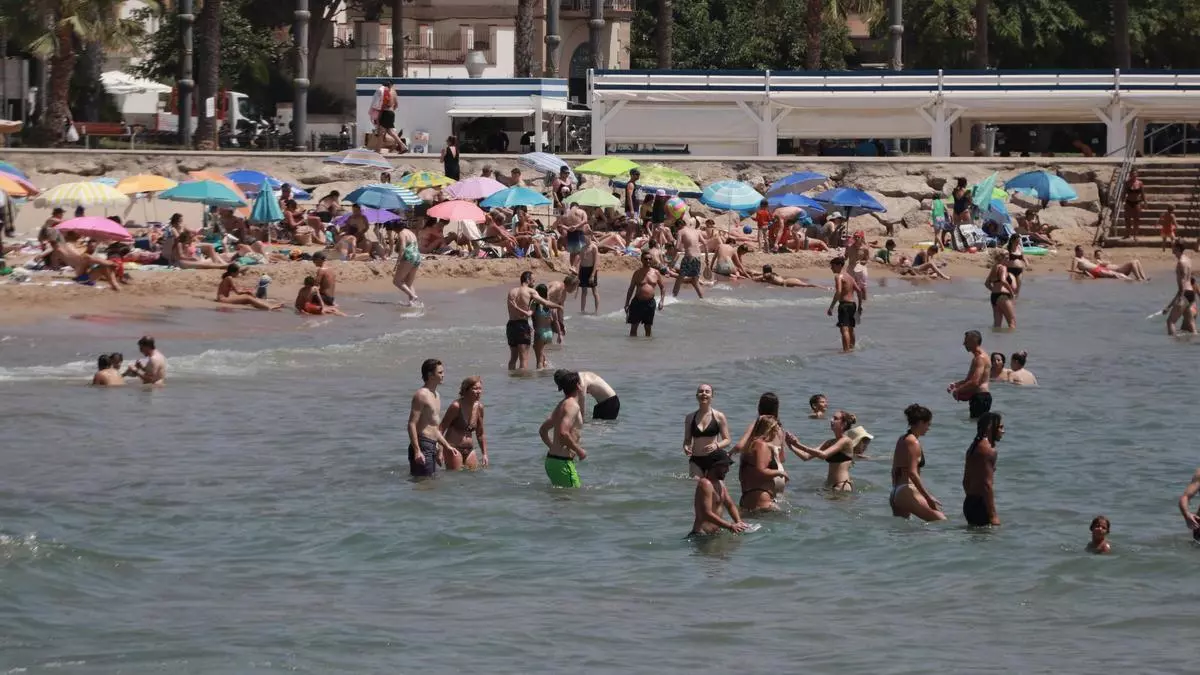 La temperatura de l’aigua del mar a l’estiu bat rècords i s’enfila 2,3 ºC per sobre de la mitjana