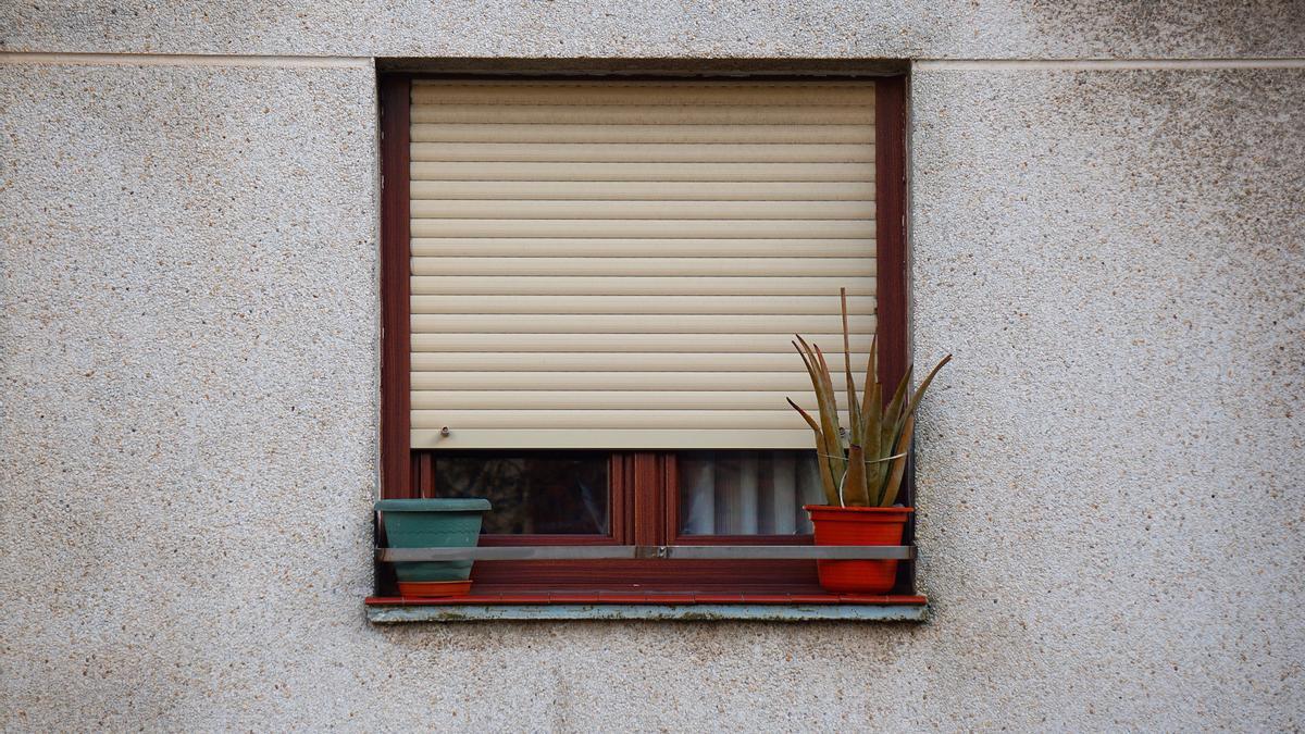 ventana casa persiana