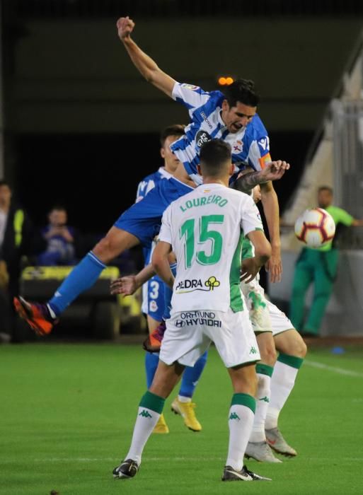 Dani Giménez sostiene al Dépor en Córdoba.