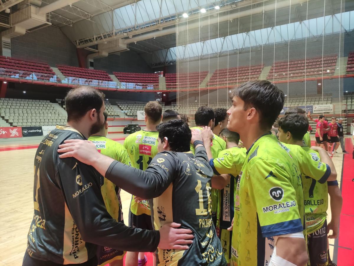 El BM Caja Rural Zamora hace piña en tierras asturianas.