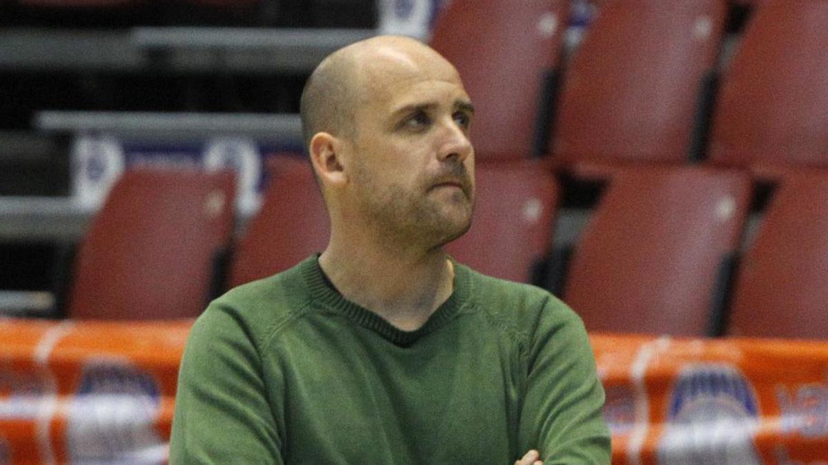 Toni Muedra, en La Fonteta, pabellón del Valencia. | JM LÓPEZ