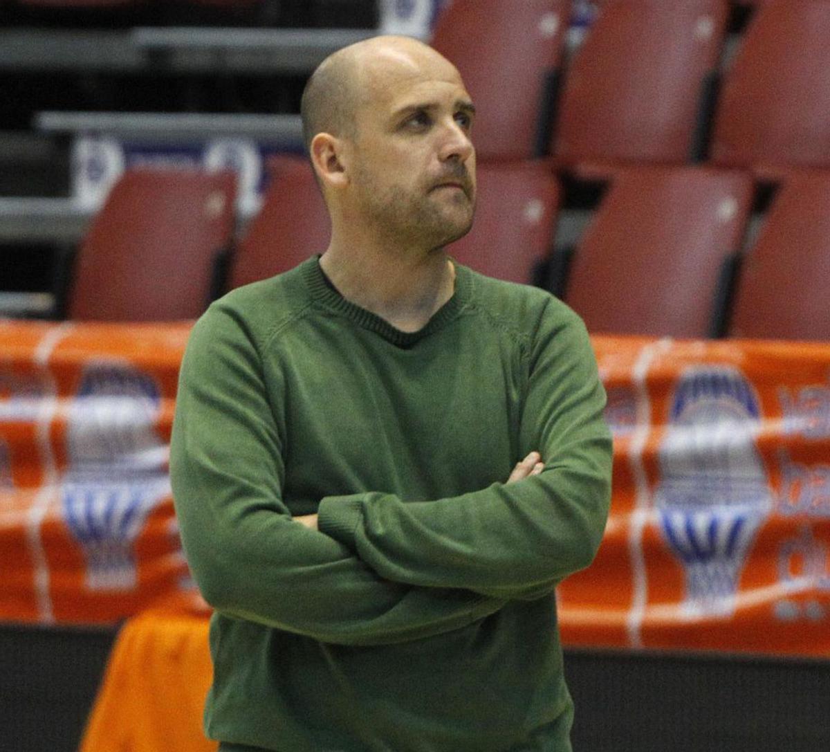 Toni Muedra, en La Fonteta, pabellón del Valencia. | JM LÓPEZ