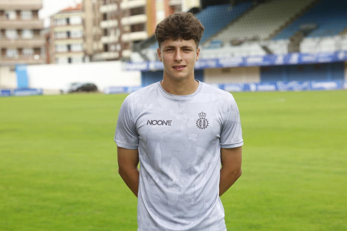 Gumzán Ortega, lateral del Avilés