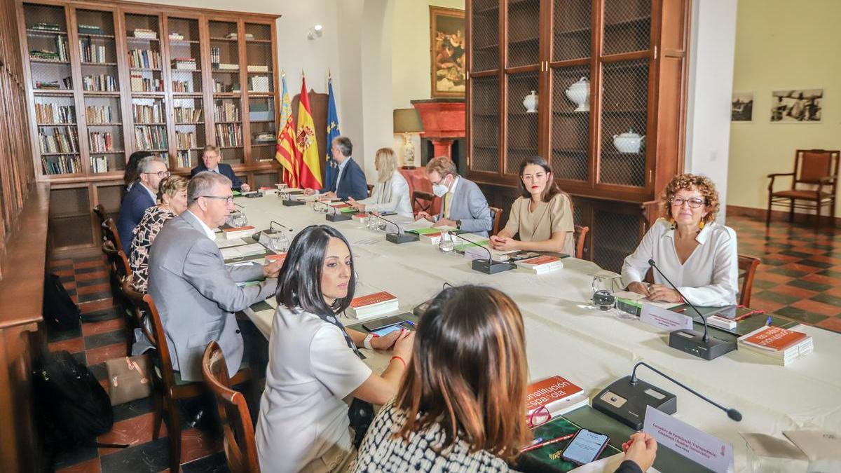 Ximo Puig presidió este viernes el pleno del Consell, que se celebró en Orihuela.