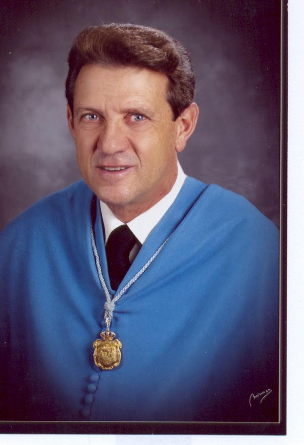 Pascual Mezquita, en la foto de la orla universitaria.