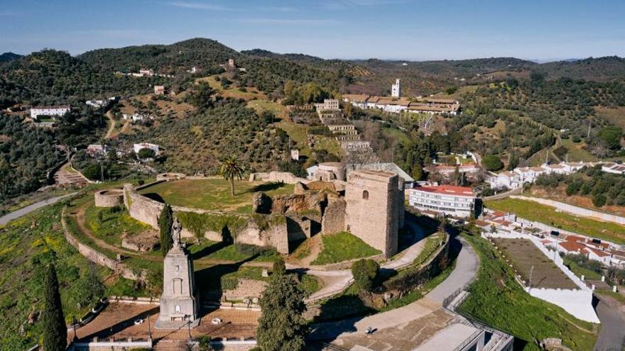 Alanís, Cazalla o Almadén: la ruta de 10 pueblos de Sevilla que promete unas vacaciones baratas junto a la naturaleza