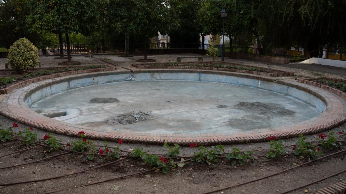 inicio de las obras en las fuentes del Jardín de los Poetas, ya concluidas.
