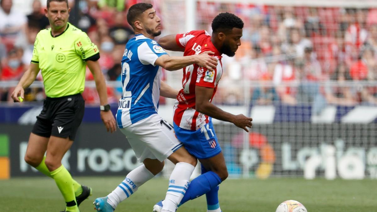 Óscar Gil, en el duelo contra el Atlético