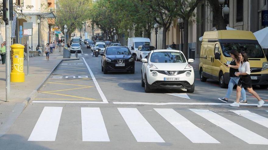 La avenida de la Constitución, reabierta al tráfico esta mañana