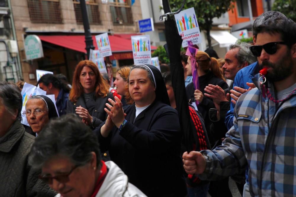 Manifestación por la enseñanza concertada