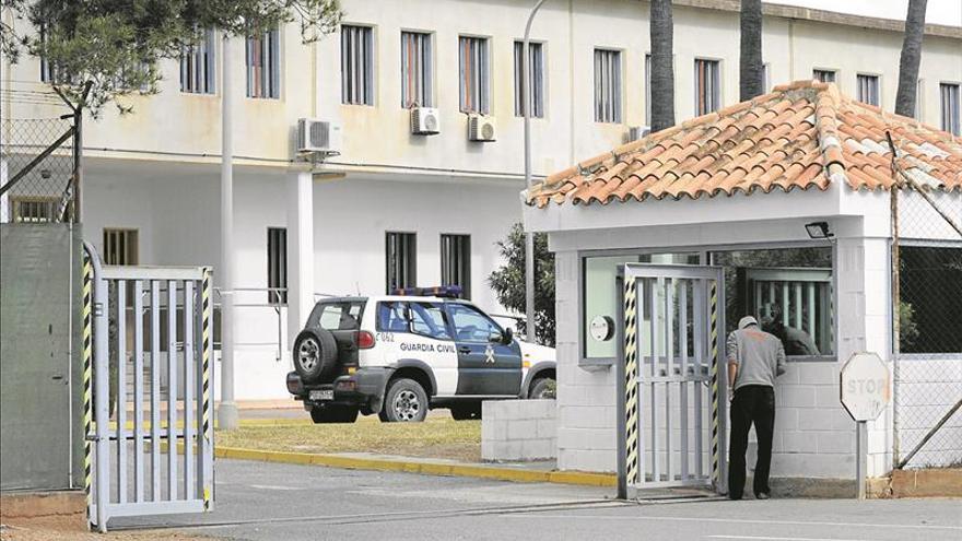 Amenaza de muerte a su exmujer y rapta a su hijo del colegio en Betxí