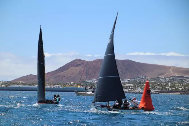 El Tritón gana la VI Copa Vela Latina del Sur