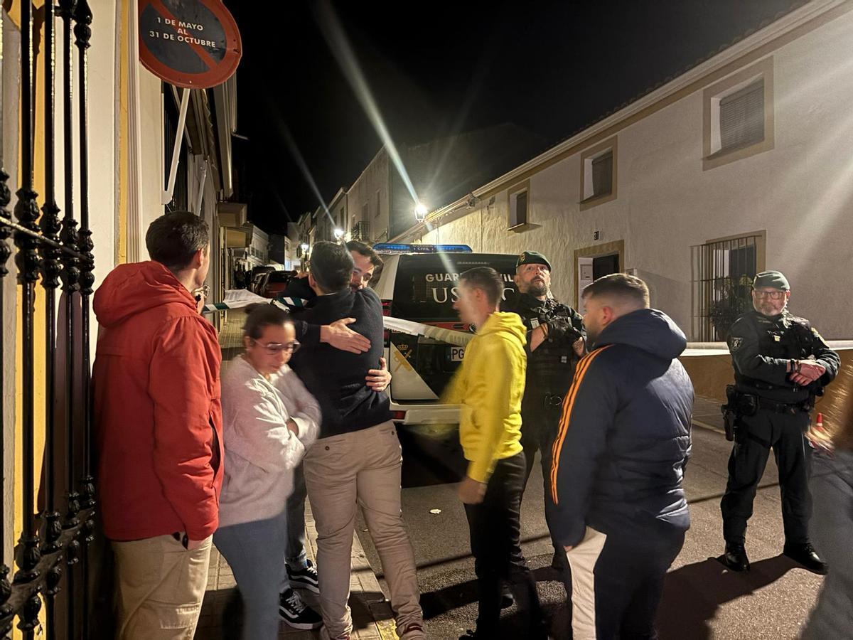 Familia de Francisca Cadenas tras conocer la noticia sobre los restos óseos.