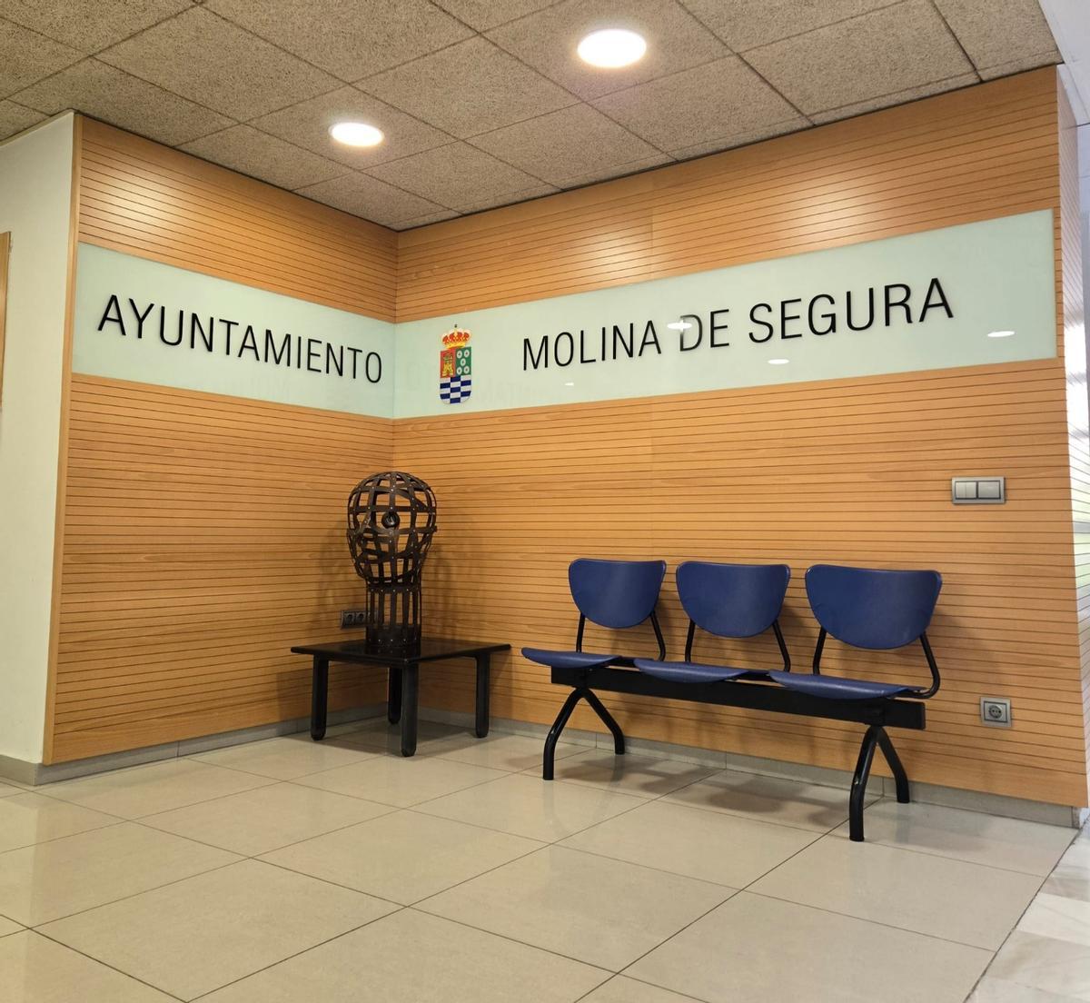 Pasillos interiores del Ayuntamiento de Molina de Segura.