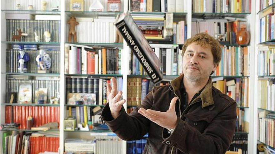 El escritor Manuel Rivas es elegido miembro de la Real Academia Galega - La  Opinión de A Coruña