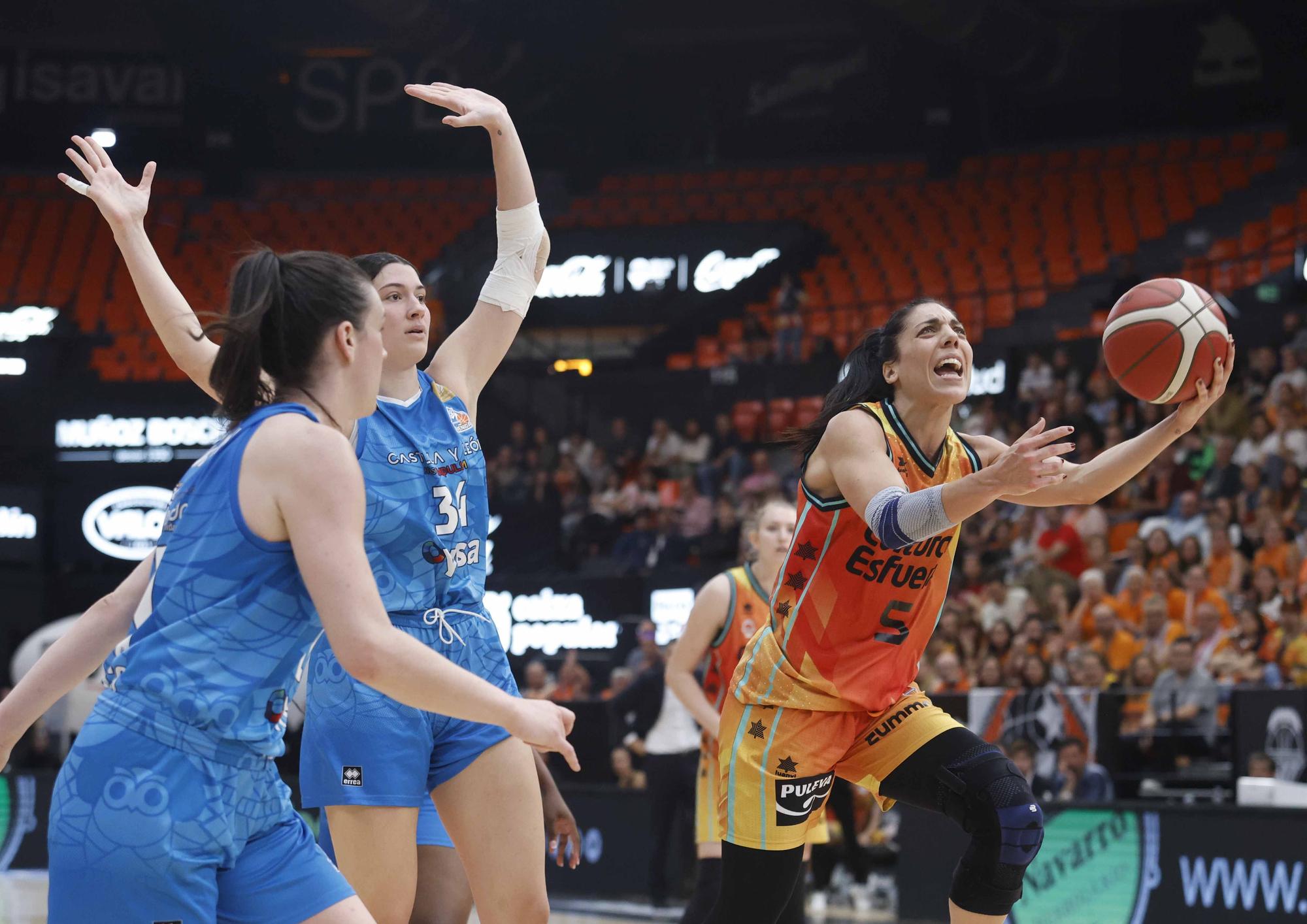 Valencia Basket - Perfumerías Avenida