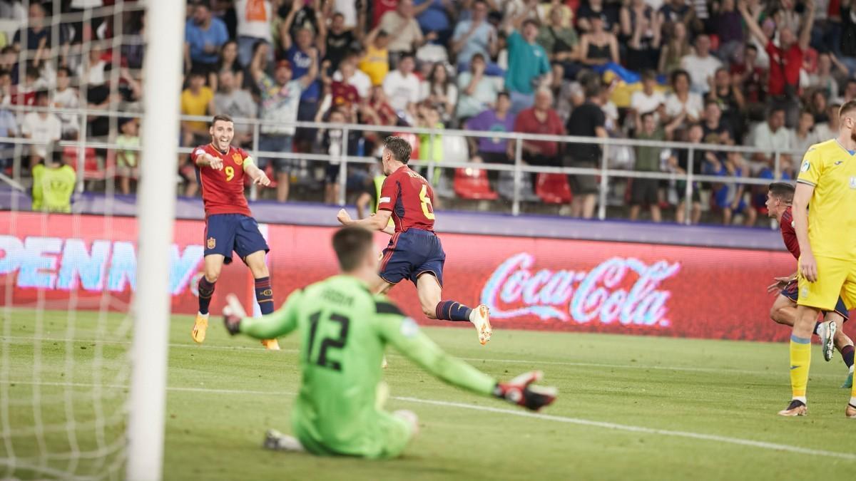 España realizó una asombrosa demostración de fútbol y apabulló a Ucrania (5-1)