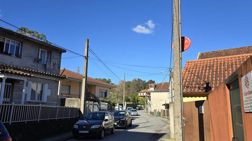 Calle Prado das Barxas, que discurre paralela a Ramón Cabanillas junto al Carmen. | G. N.