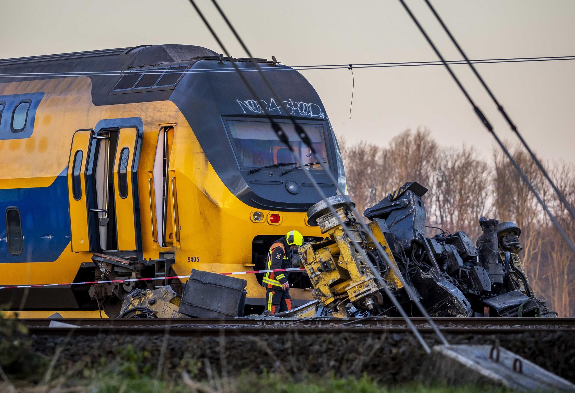 El descarrilament d'un tren a Països Baixos, en imatges