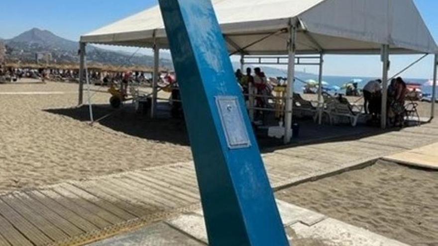 Málaga cuenta con un nuevo punto asistido para personas con discapacidad en la playa de La Malagueta