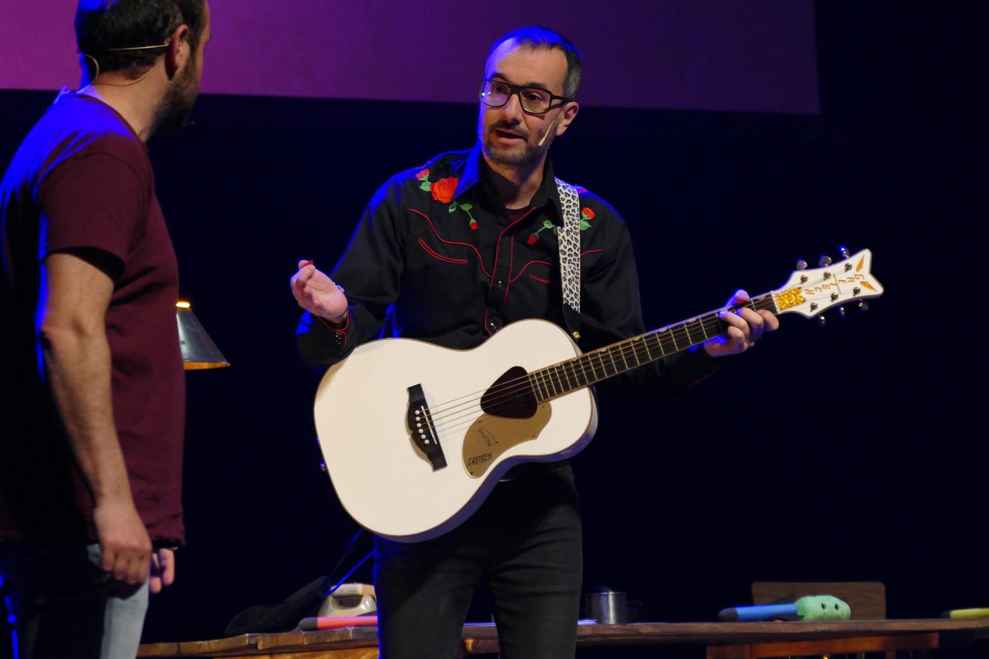 Les rialles entren al Búnquer del Teatre El Jardí de Figueres