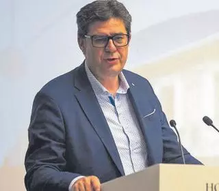 El Govern apoya «con orgullo y sin complejos» a la industria turística