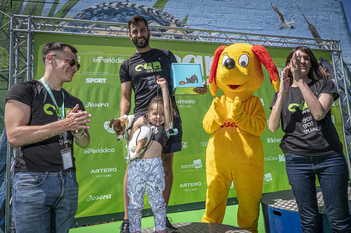 CAN WE RUN BARCELONA. La carrera organizada por Prensa Ibérica y El Periódico de Catalunya con la colaboración de Sport ,  donde las personas y sus mascotas perrunas corren en familia