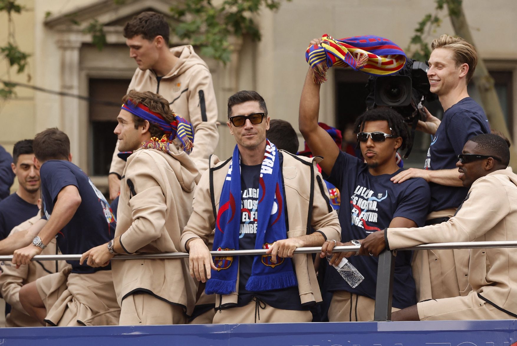 La rua de campions del Barça, en imatges