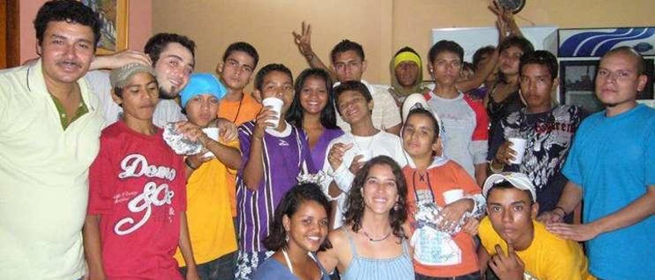 En Nicaragua con uno de los grupos de trabajo. // FDV
